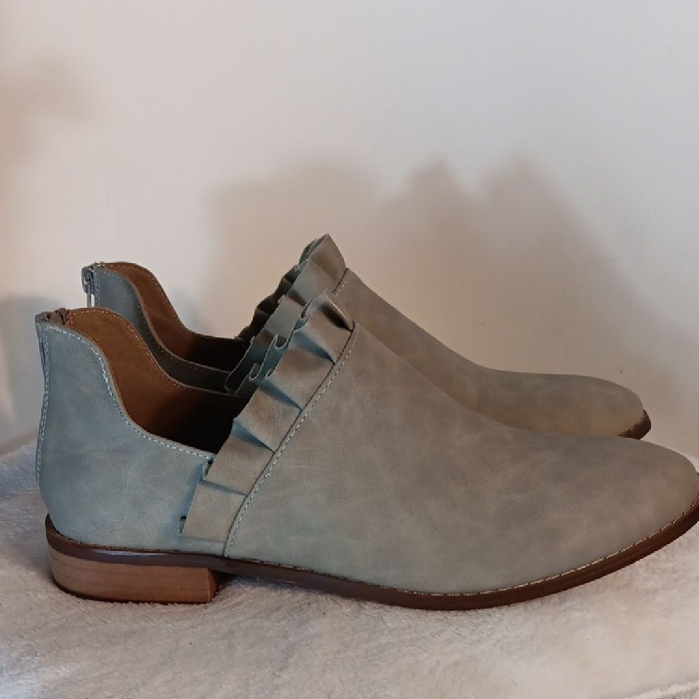 Womens Grey Ruffle Ankle Booties